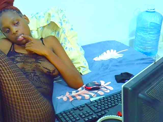 Sweetebony123 webcam