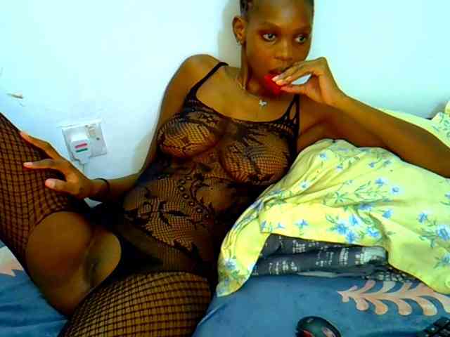 Sweetebony123 webcam
