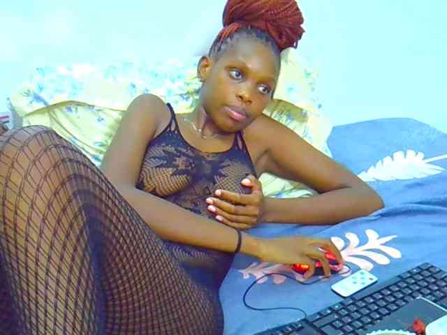 Sweetebony123 webcam