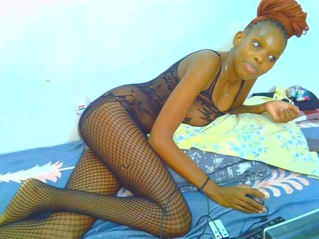 Sweetebony123 webcam