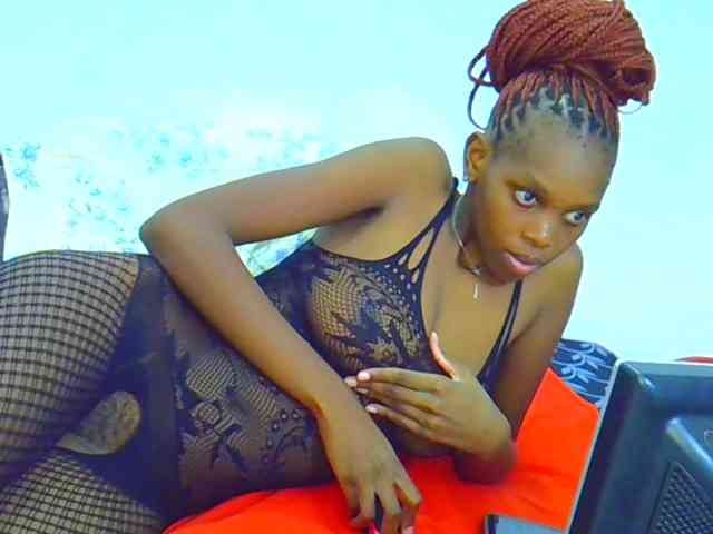 Sweetebony123 webcam