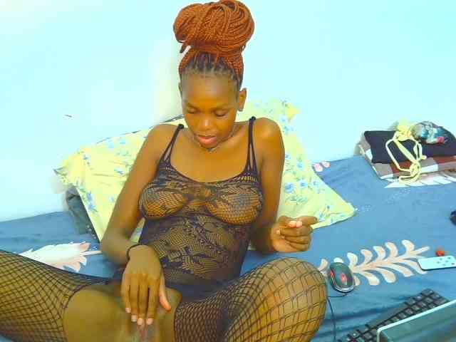 Sweetebony123 webcam
