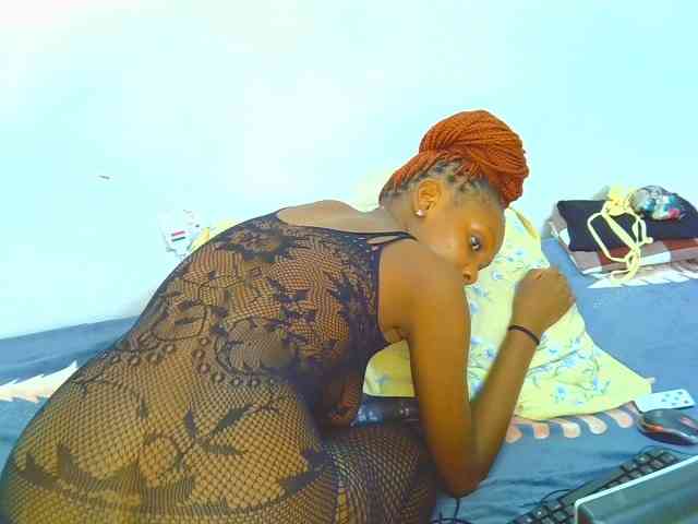 Sweetebony123 webcam