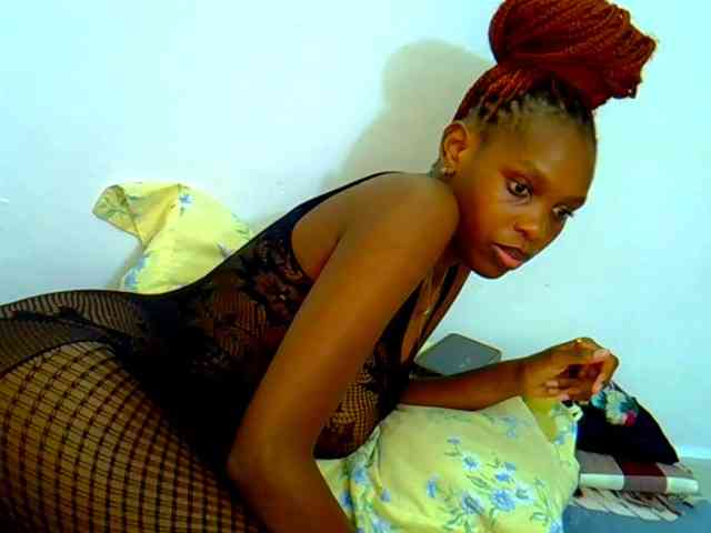 Sweetebony123 webcam