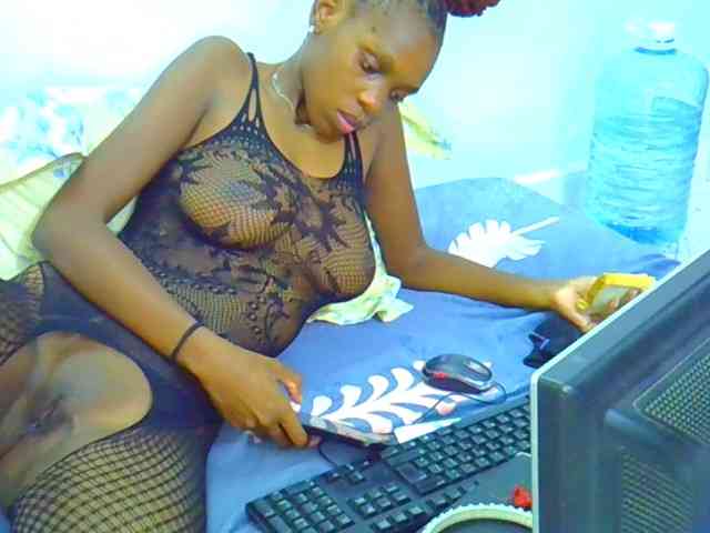 Sweetebony123 webcam