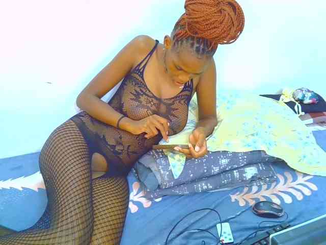 Sweetebony123 webcam