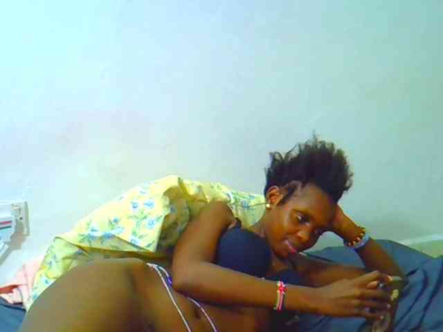 Sweetebony123 webcam