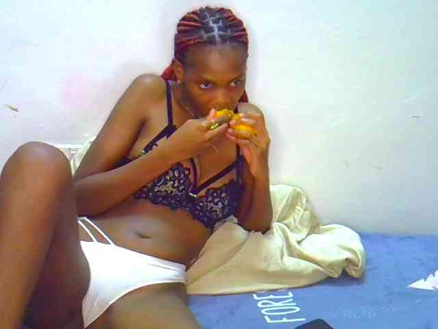 Sweetebony123 webcam