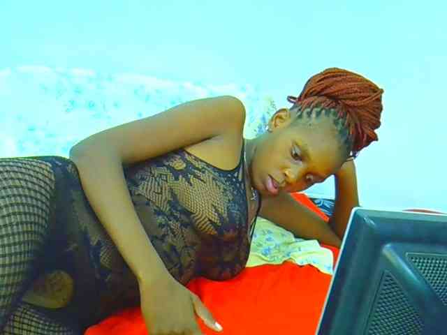 Sweetebony123 webcam