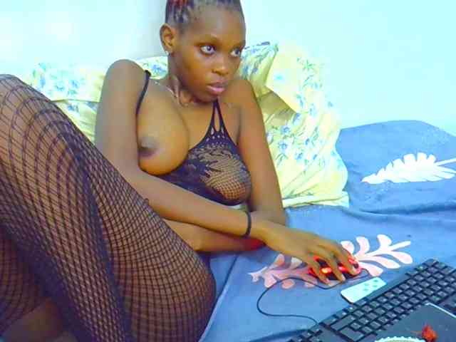 Sweetebony123 webcam