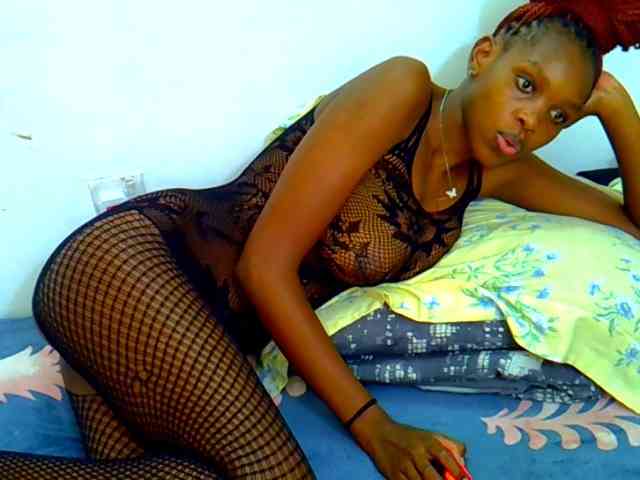 Sweetebony123 webcam