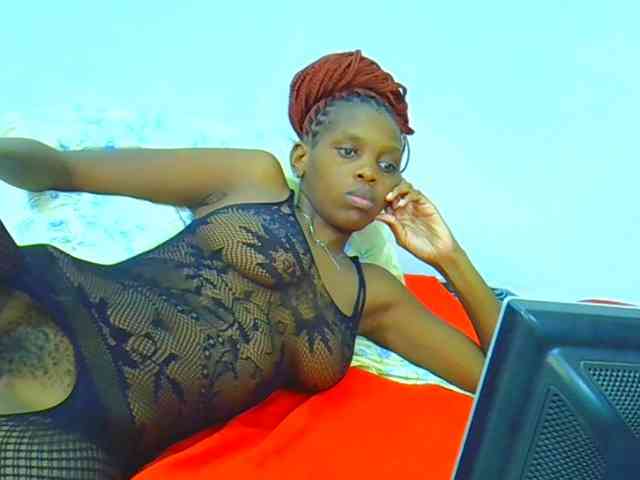Sweetebony123 webcam