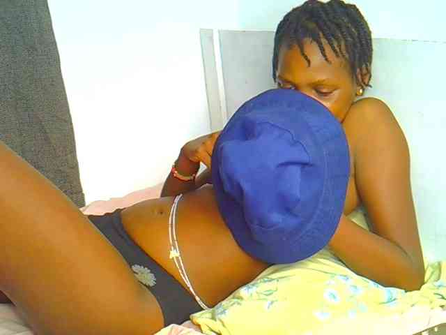 Sweetebony123 webcam