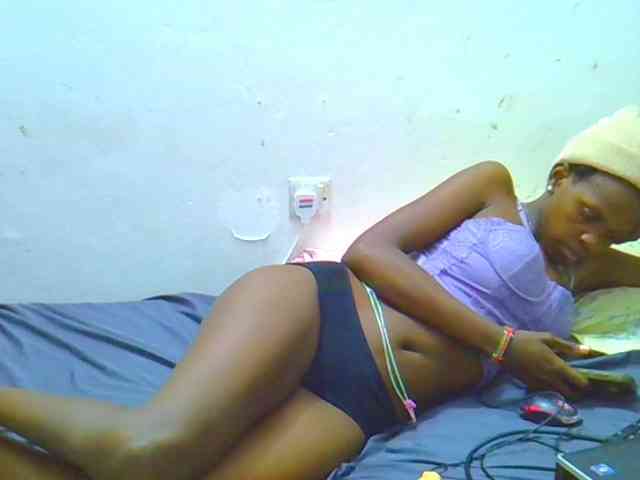 Sweetebony123 webcam