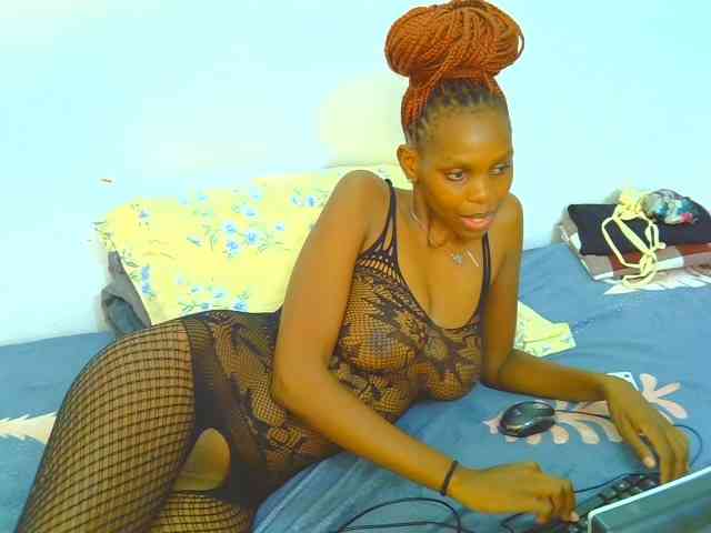 Sweetebony123 webcam