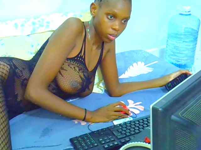Sweetebony123 webcam