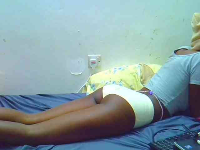 Sweetebony123 webcam