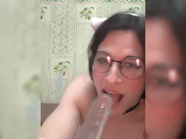 LoveTV1 Live Webcam on BongaCams