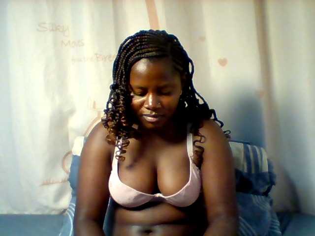 Loviepaula's BongaCams show and profile