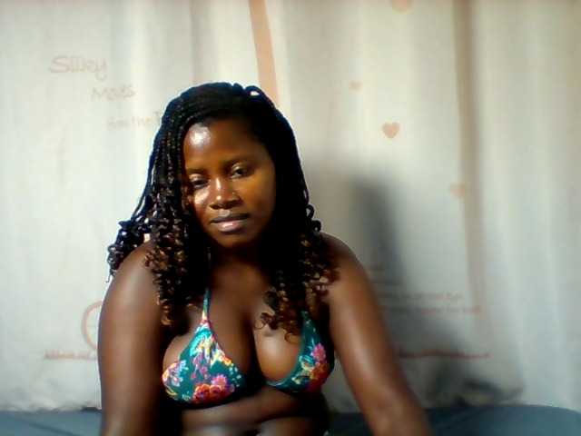 Loviepaula's BongaCams show and profile