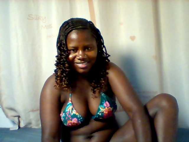 Loviepaula's BongaCams show and profile