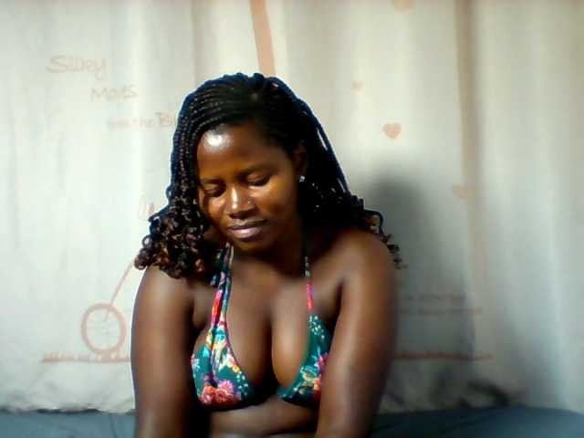 Loviepaula's BongaCams show and profile