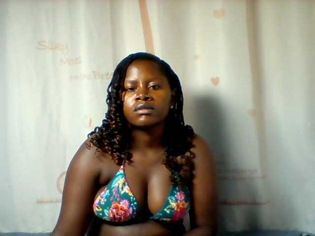 Loviepaula's BongaCams show and profile