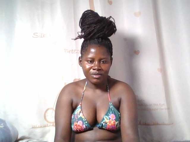 Loviepaula's BongaCams show and profile