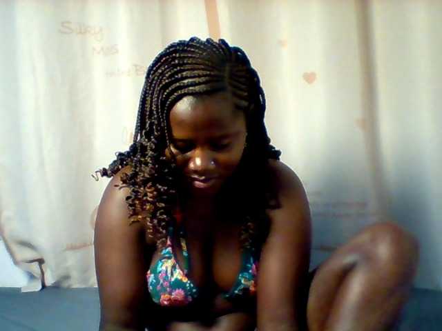 Loviepaula's BongaCams show and profile