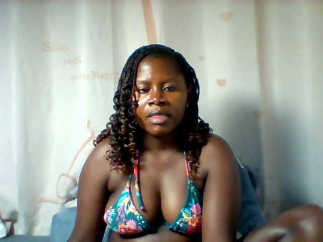 Loviepaula's BongaCams show and profile