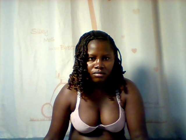 Loviepaula's BongaCams show and profile