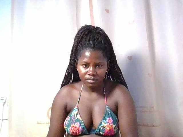 Loviepaula's BongaCams show and profile