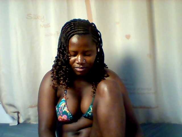 Loviepaula's BongaCams show and profile