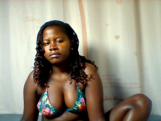 Loviepaula's BongaCams show and profile