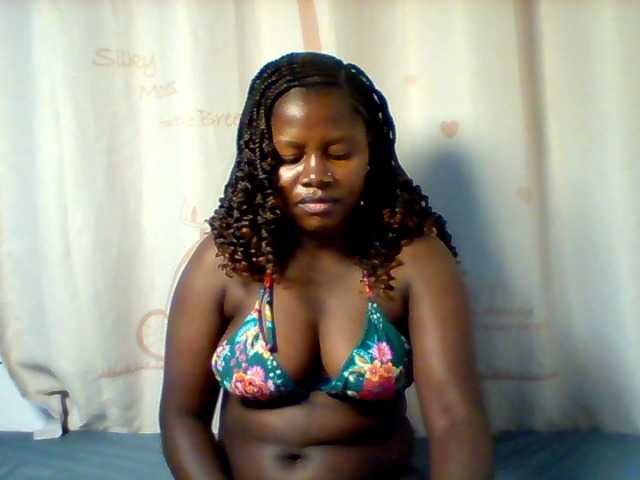 Loviepaula's BongaCams show and profile