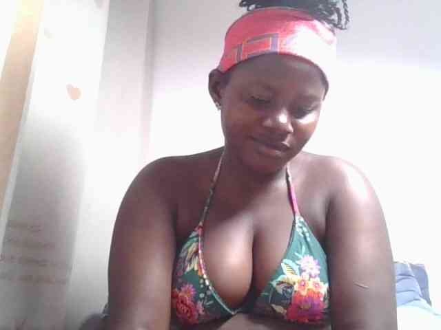 Loviepaula webcam