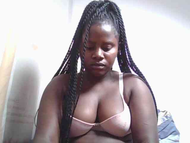 Loviepaula bongacams