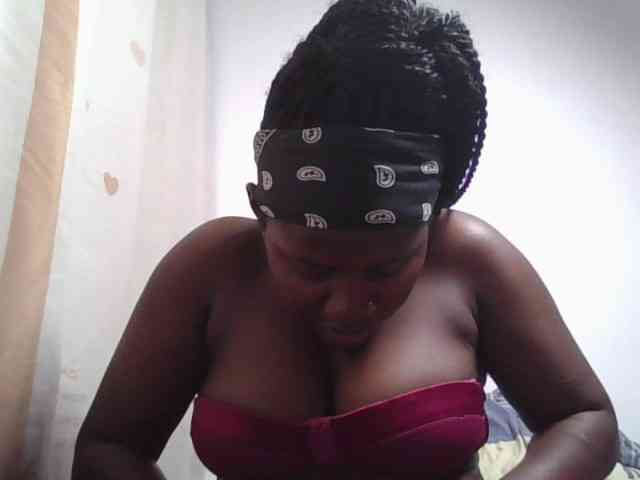 Loviepaula webcam