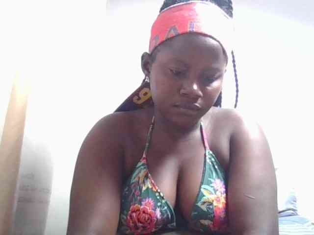 Loviepaula webcam