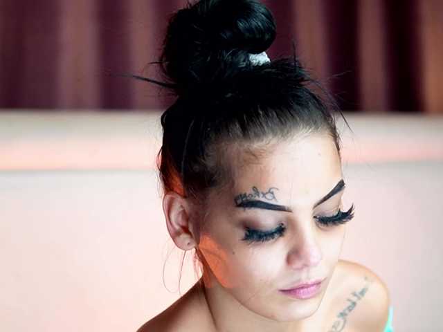 KarsynJayde's BongaCams show and profile