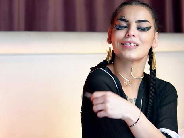 KarsynJayde's BongaCams show and profile