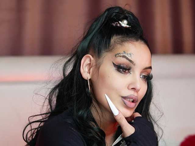 KarsynJayde's BongaCams show and profile