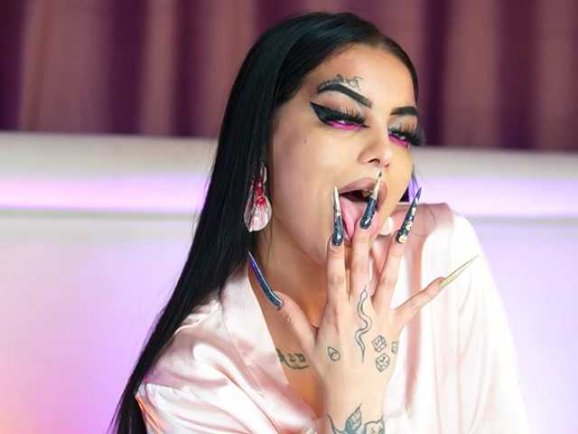 KarsynJayde's BongaCams show and profile