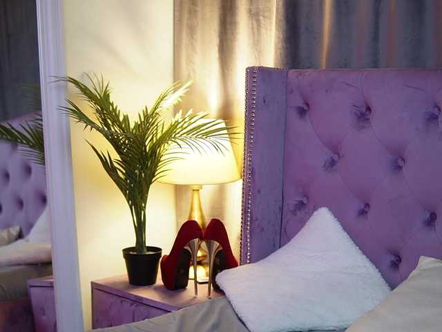 SaraiAngel's BongaCams show and profile