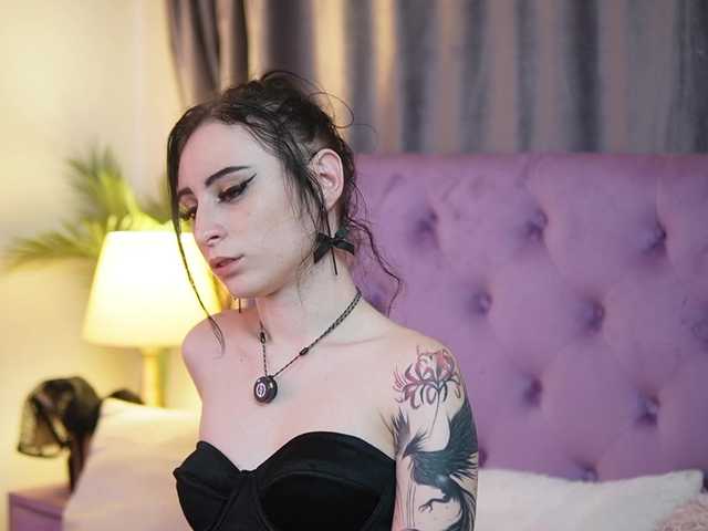 SaraiAngel's BongaCams show and profile