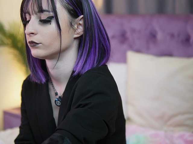 SaraiAngel's BongaCams show and profile
