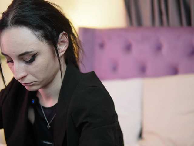 SaraiAngel's BongaCams show and profile