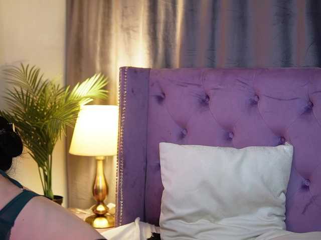 SaraiAngel's BongaCams show and profile