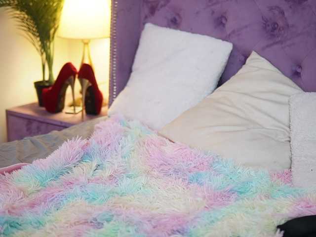 SaraiAngel's BongaCams show and profile