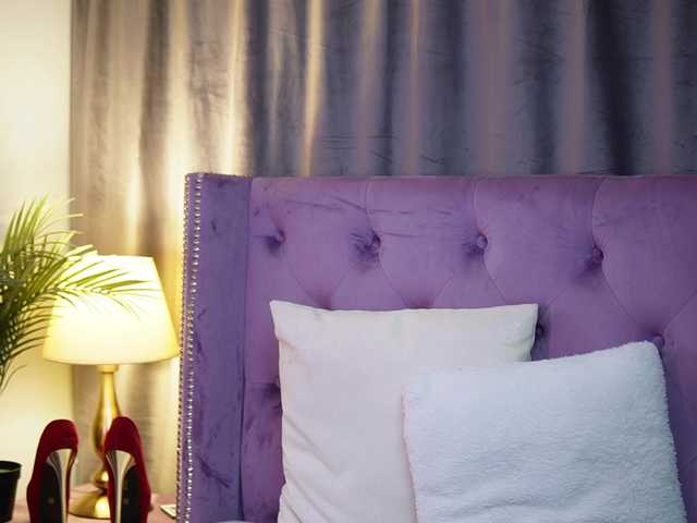 SaraiAngel's BongaCams show and profile